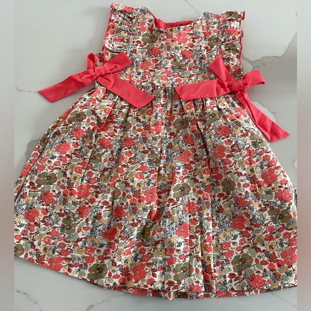 2T floral dress with pink bows and buttons- so cute!